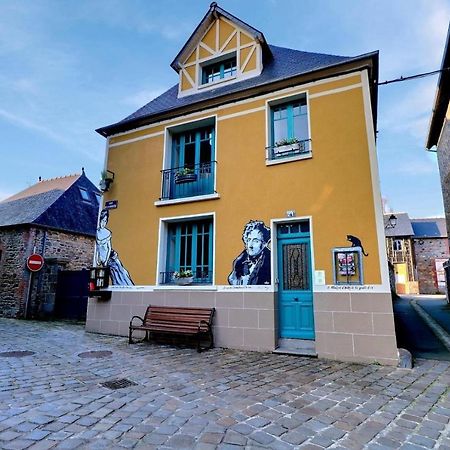 コンブール La Goutte D'Or Bed & Breakfast エクステリア 写真
