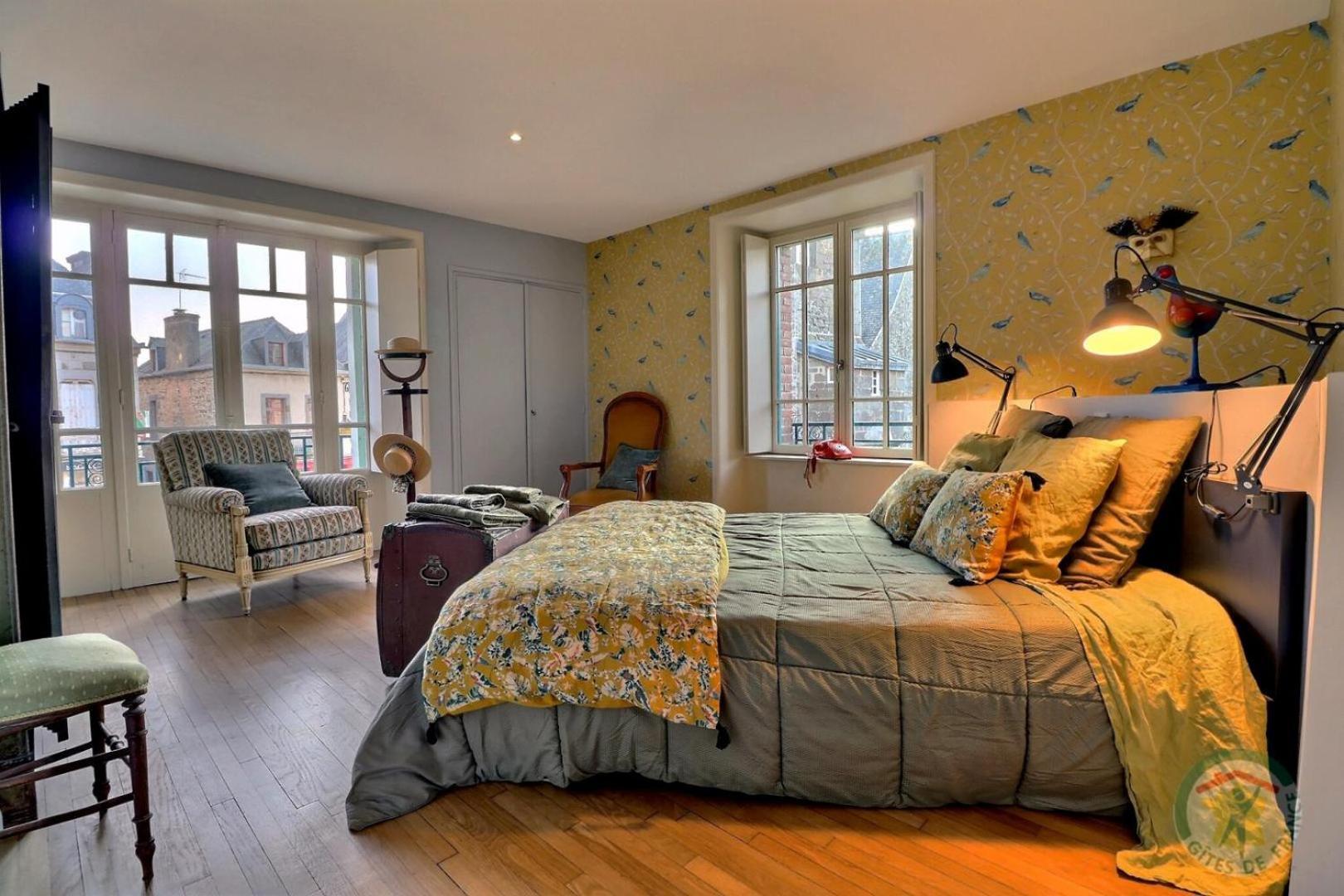 コンブール La Goutte D'Or Bed & Breakfast エクステリア 写真