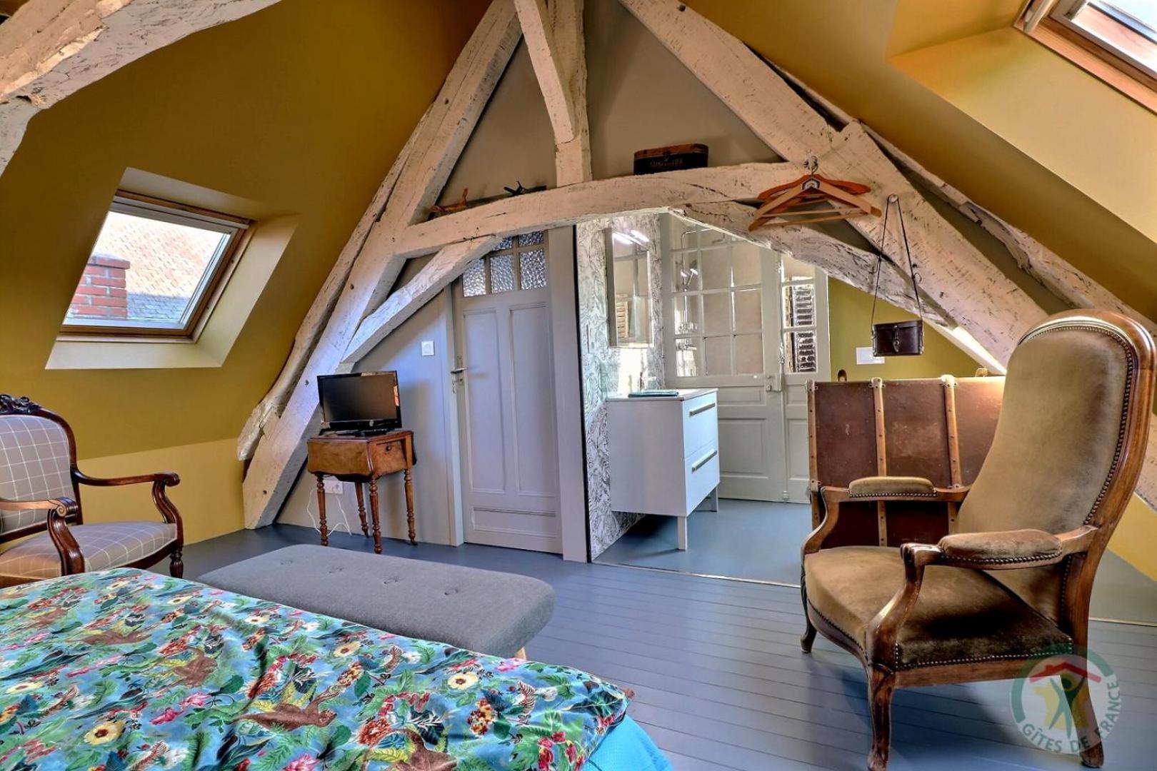 コンブール La Goutte D'Or Bed & Breakfast エクステリア 写真