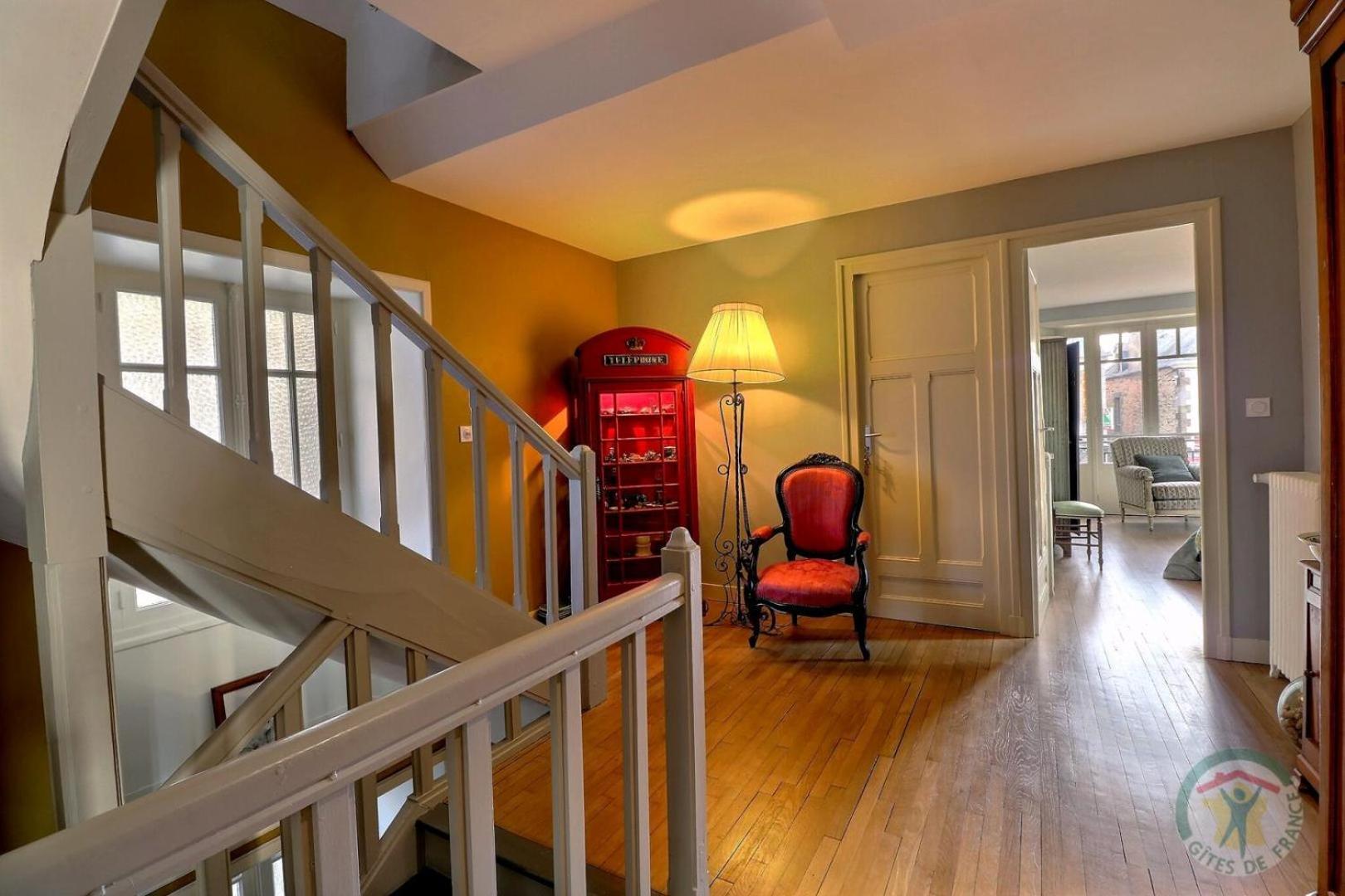 コンブール La Goutte D'Or Bed & Breakfast エクステリア 写真